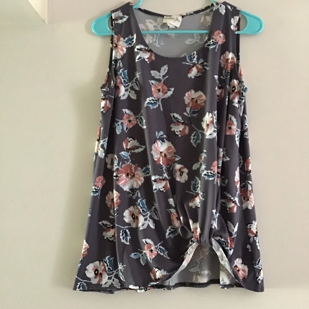 Marissa Jill women’s top. Size Medium